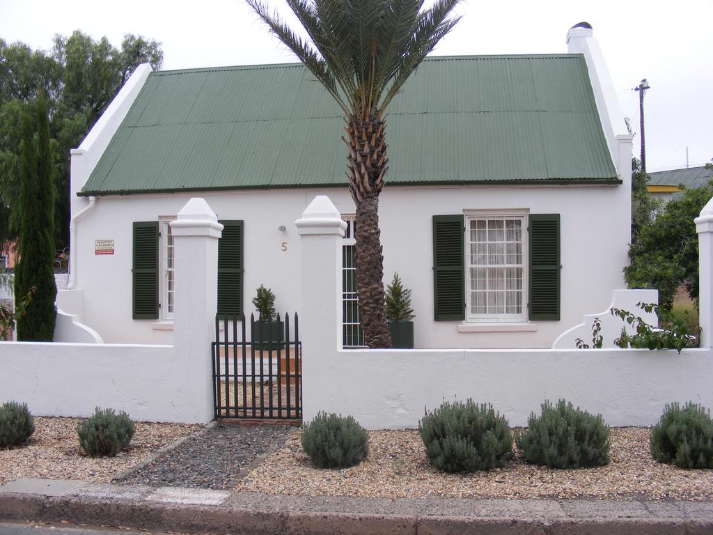 Pepper Tree Accommodation Beaufort West Quarto foto